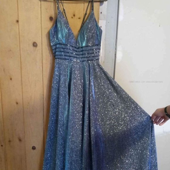Prom Dress - Picture 1 of 6